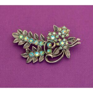 Vintage Art Nouveau Floral Rhinestone Silver Tone Brooch - Q10
